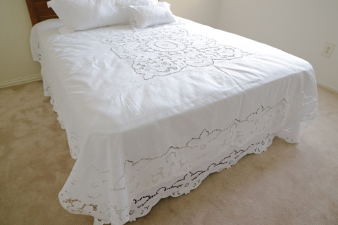 Grace Hand Embroidered Bed Coverlet. Full Size Coverlet - Click Image to Close